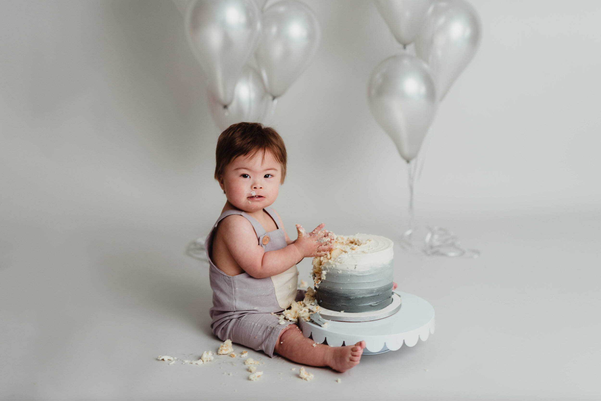 cake smash ideas for little boy 1st birthday smash cake