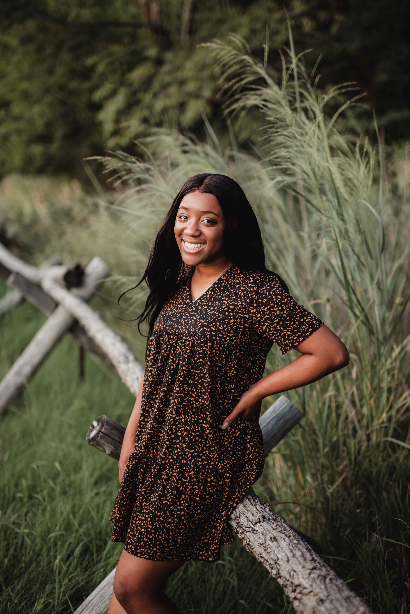 senior photos near Wea Creek Orchard