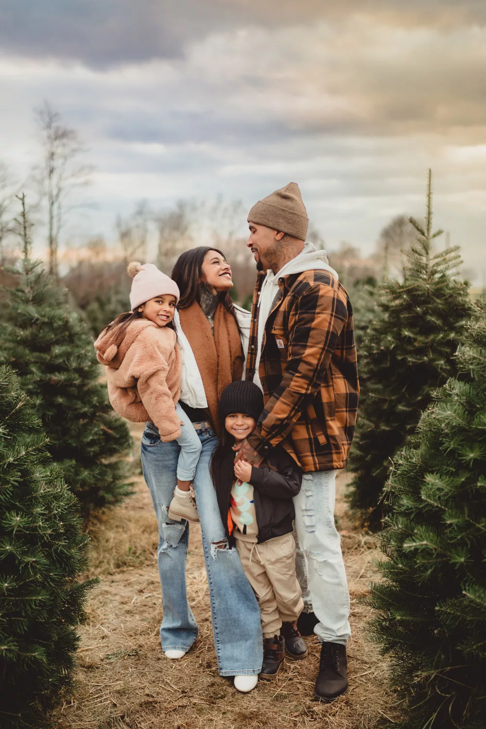 Christmas Tree Farm Session - Kelly McPhail Photography