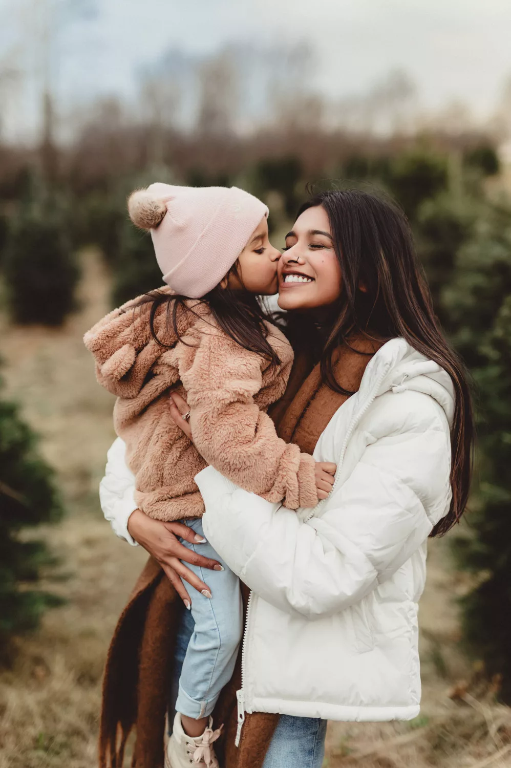 Christmas Tree Farm Session - Kelly McPhail Photography