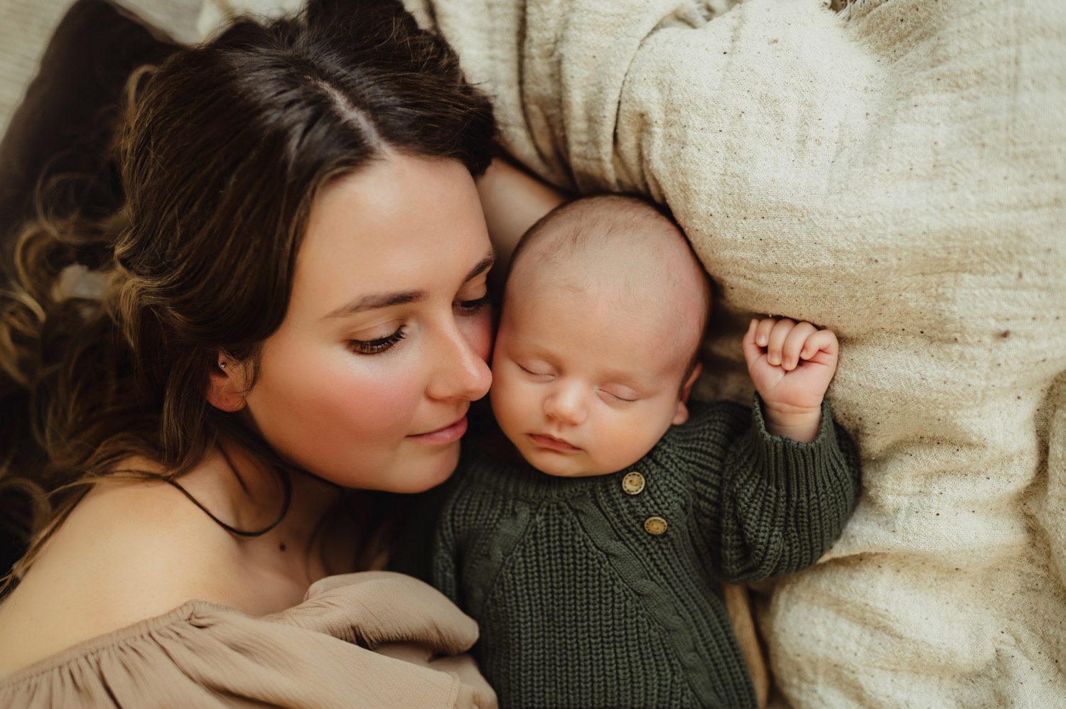 When is the Best Time to Schedule Newborn Photos? - Kelly McPhail Photography