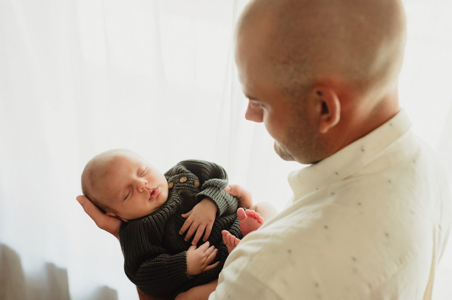 When is the Best Time to Schedule Newborn Photos? - Kelly McPhail Photography