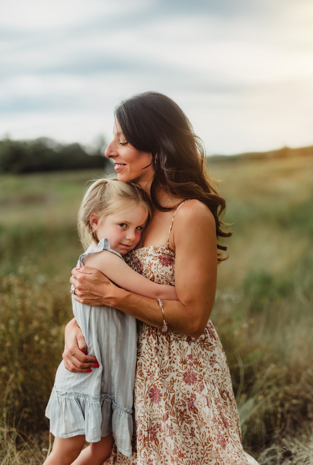 Color Theory: Styling Outfits for Family Photos - Kelly McPhail Photography