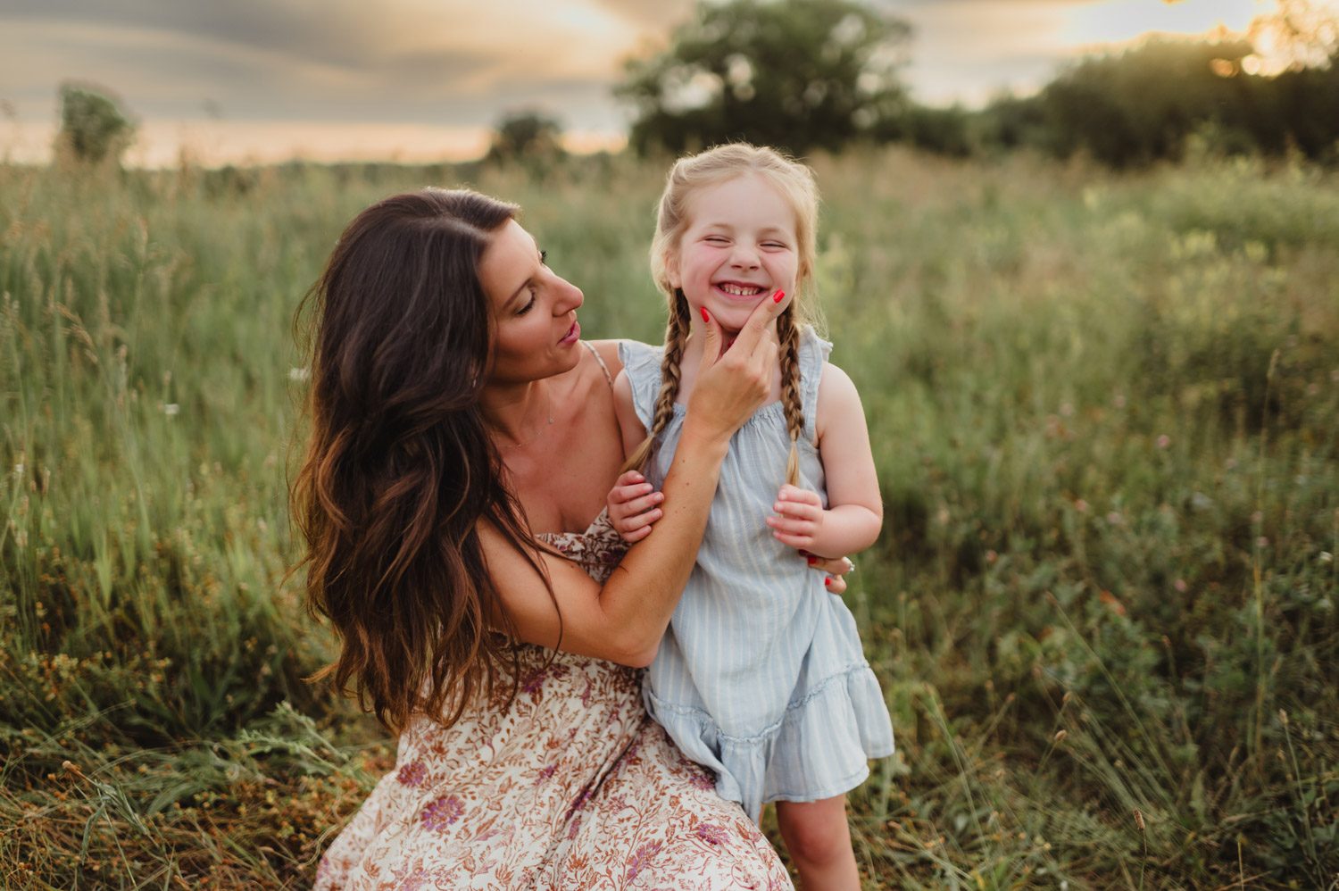 Color Theory: Styling Outfits for Family Photos - Kelly McPhail Photography