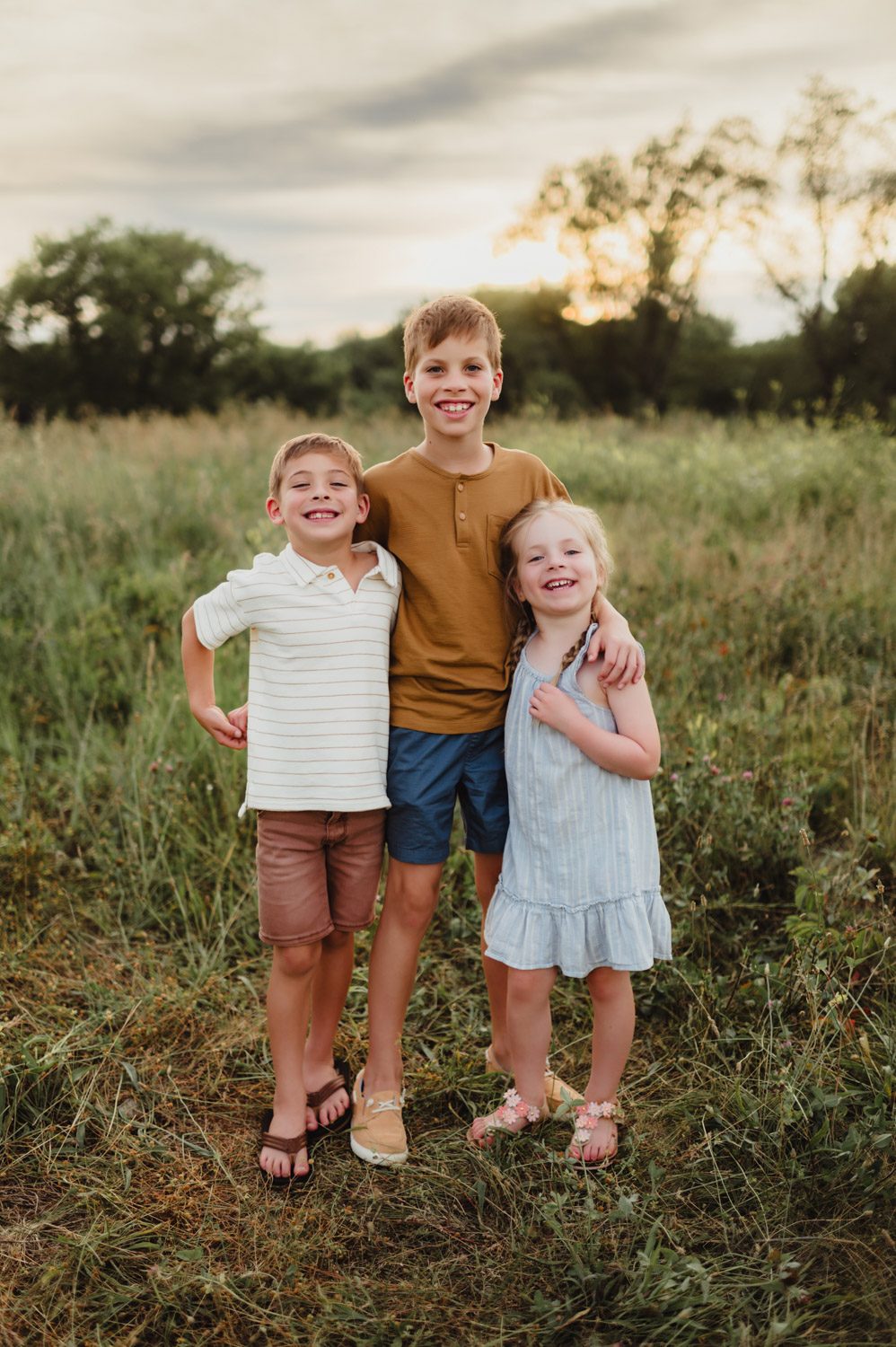 Color Theory: Styling Outfits for Family Photos - Kelly McPhail Photography