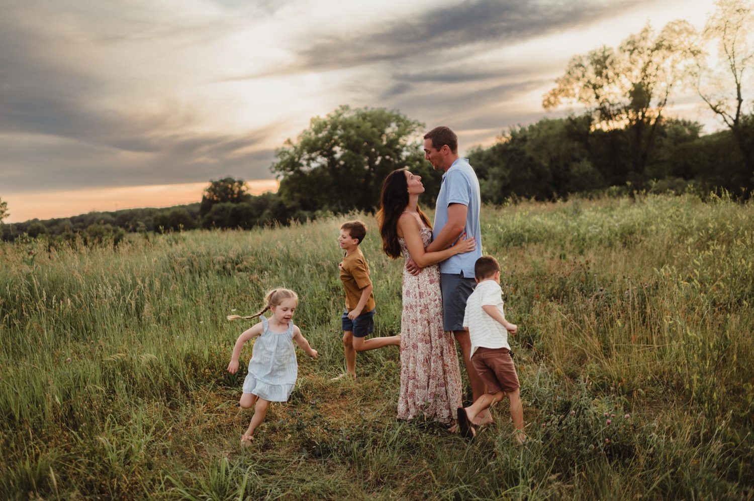 Color Theory: Your Secret Weapon for Family Photo Outfits - Kelly McPhail Photography