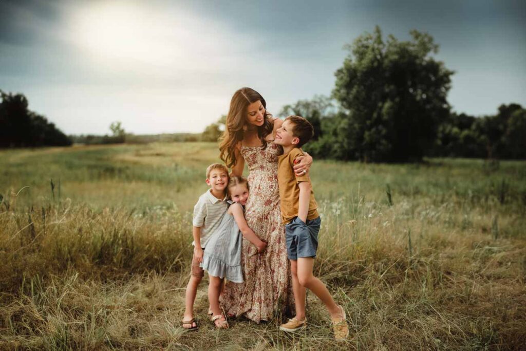 Color Theory: Styling Outfits for Family Photos - Kelly McPhail Photography