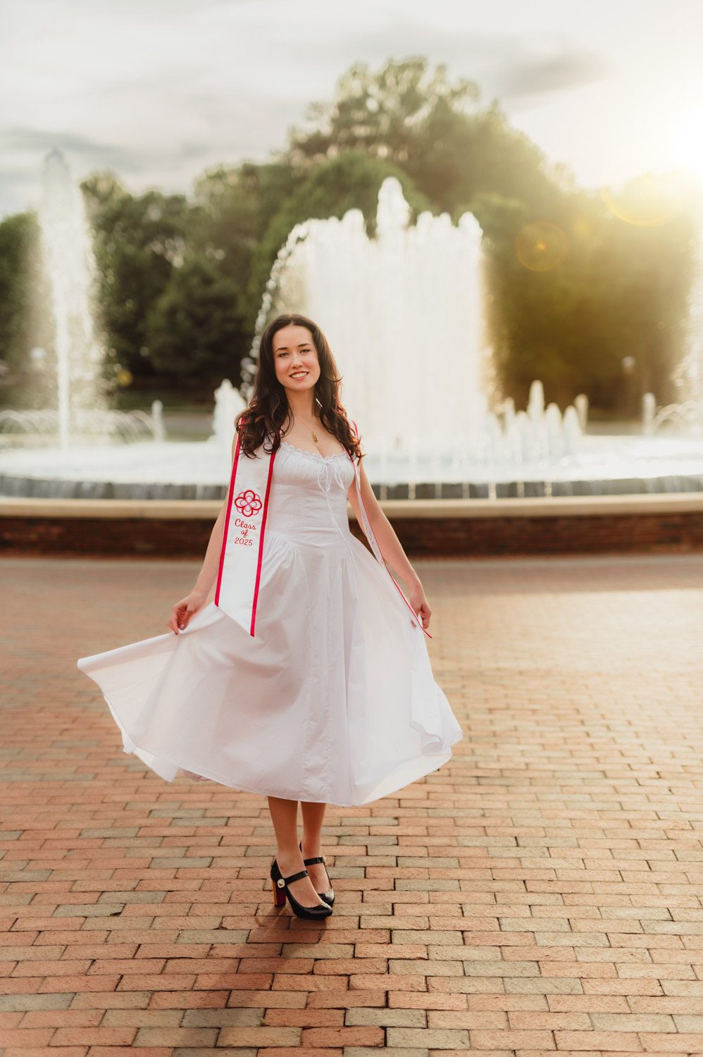 Graduation Photos at Elon University: Celebrating Amelia's Big Moment-Graduation Photos at Elon University Graduation Photos at Elon University: Celebrating Amelia's Big Moment - Kelly McPhail Photography