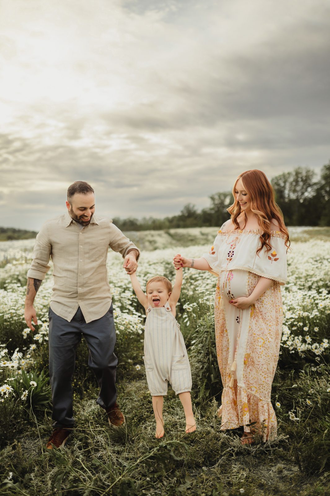 When to Take Maternity Photos (And Why It Matters!)-When to Take Maternity Photos When to Take Maternity Photos (And Why It Matters!) - Kelly McPhail Photography