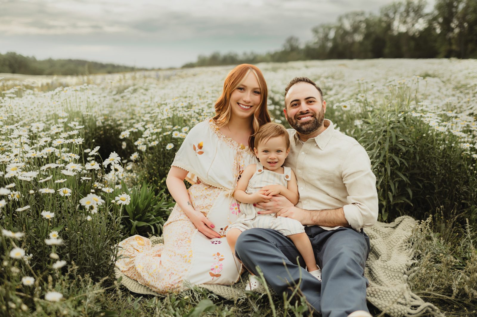 When to Take Maternity Photos (And Why It Matters!)-When to Take Maternity Photos When to Take Maternity Photos (And Why It Matters!) - Kelly McPhail Photography