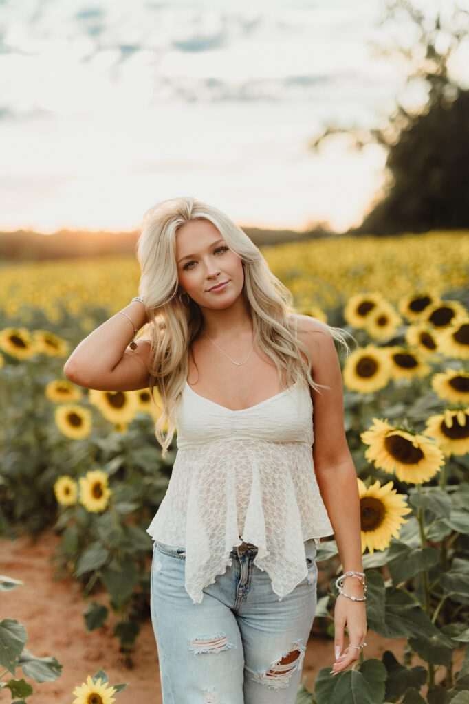 How to Pose for Senior Pictures: 7 Simple Tips for Natural-Looking Photos - Kelly McPhail Photography