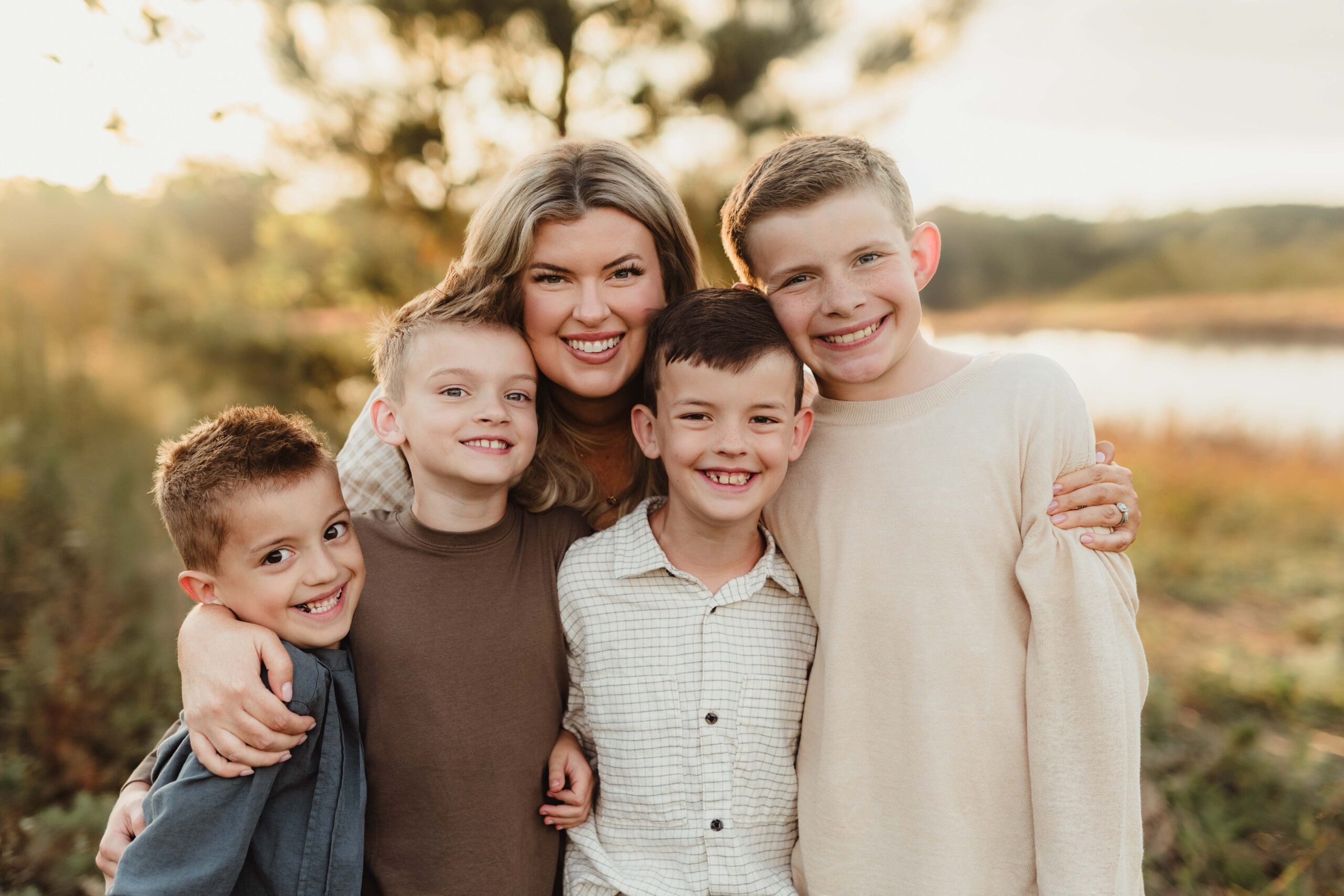 Why Neutral Fall Family Outfits Just Work (And Look Gorgeous on Your Walls) - Kelly McPhail Photography