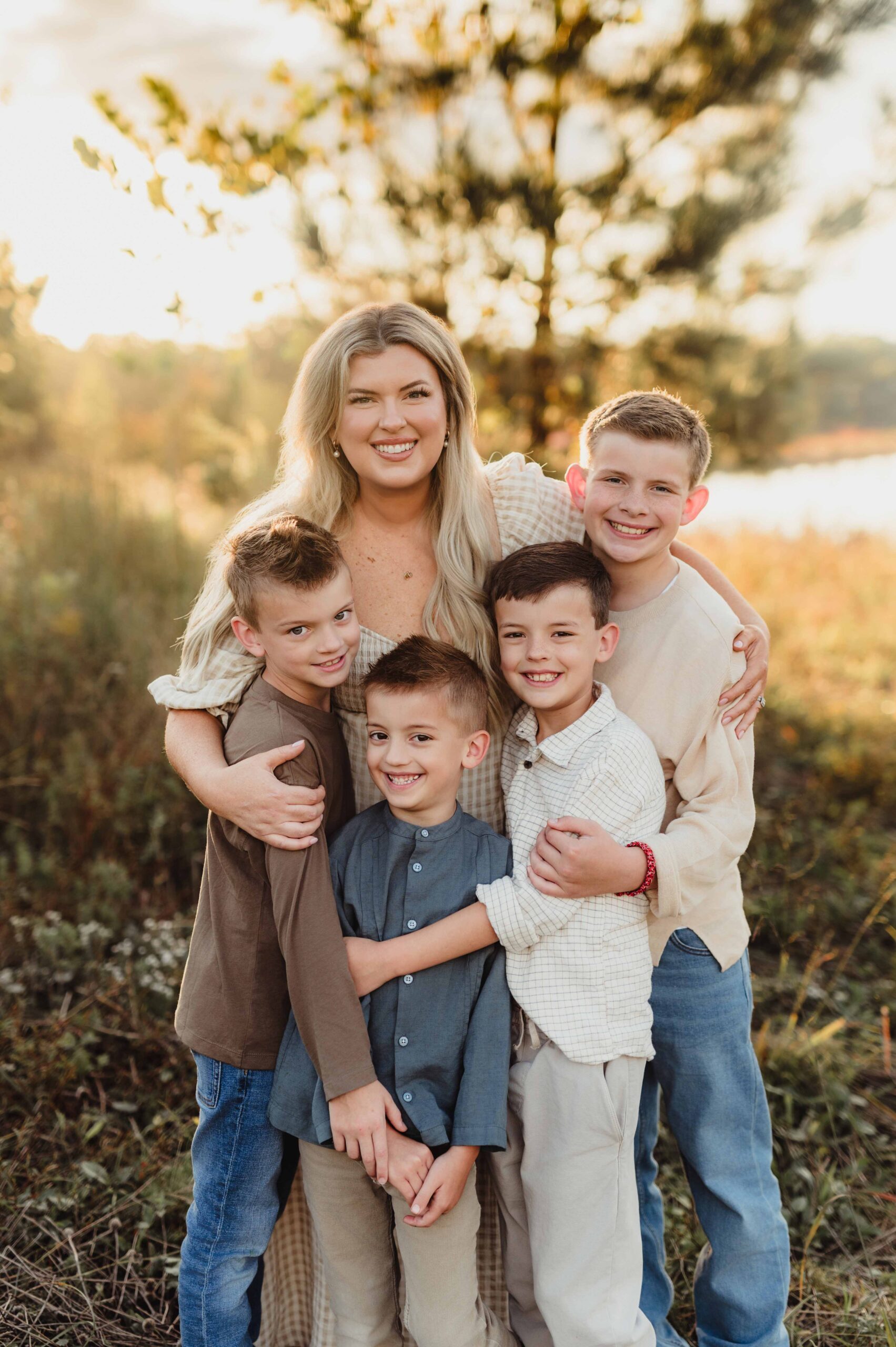 Why Neutral Fall Family Outfits Just Work (And Look Gorgeous on Your Walls) - Kelly McPhail Photography