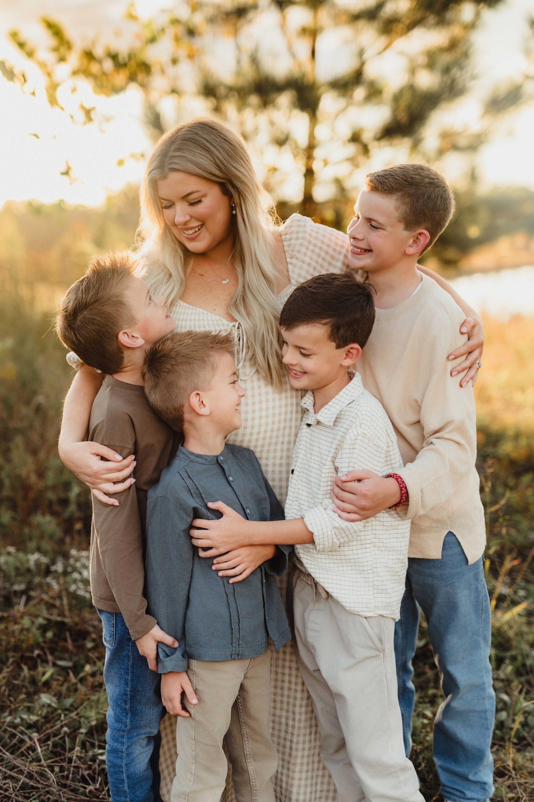 Why Neutral Fall Family Outfits Just Work (And Look Gorgeous on Your Walls) - Kelly McPhail Photography