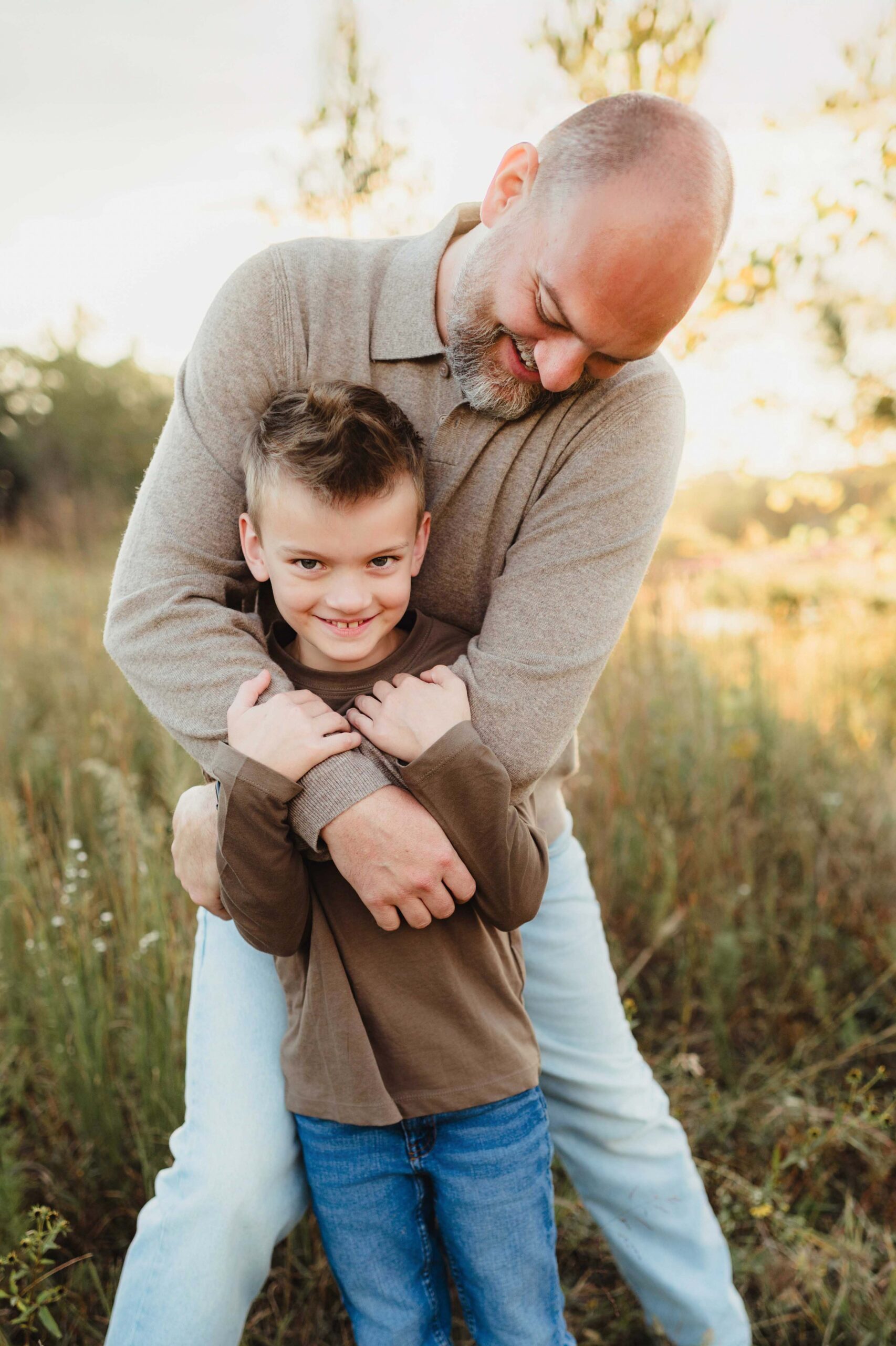 Why Neutral Fall Family Outfits Just Work (And Look Gorgeous on Your Walls) - Kelly McPhail Photography