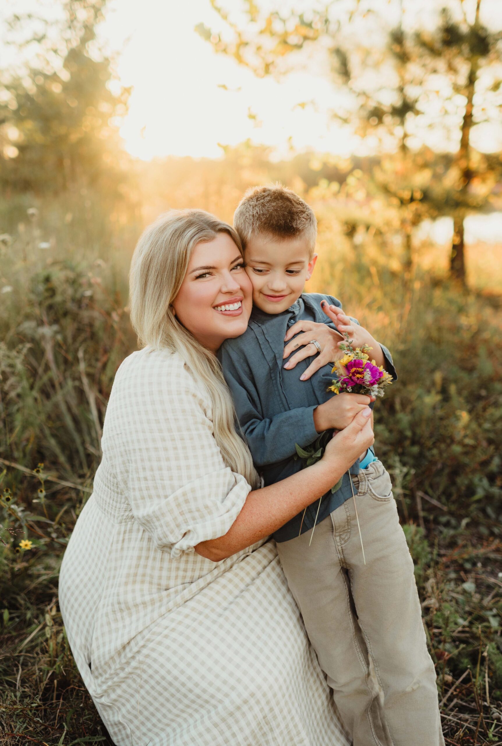 Why Neutral Fall Family Outfits Just Work (And Look Gorgeous on Your Walls) - Kelly McPhail Photography