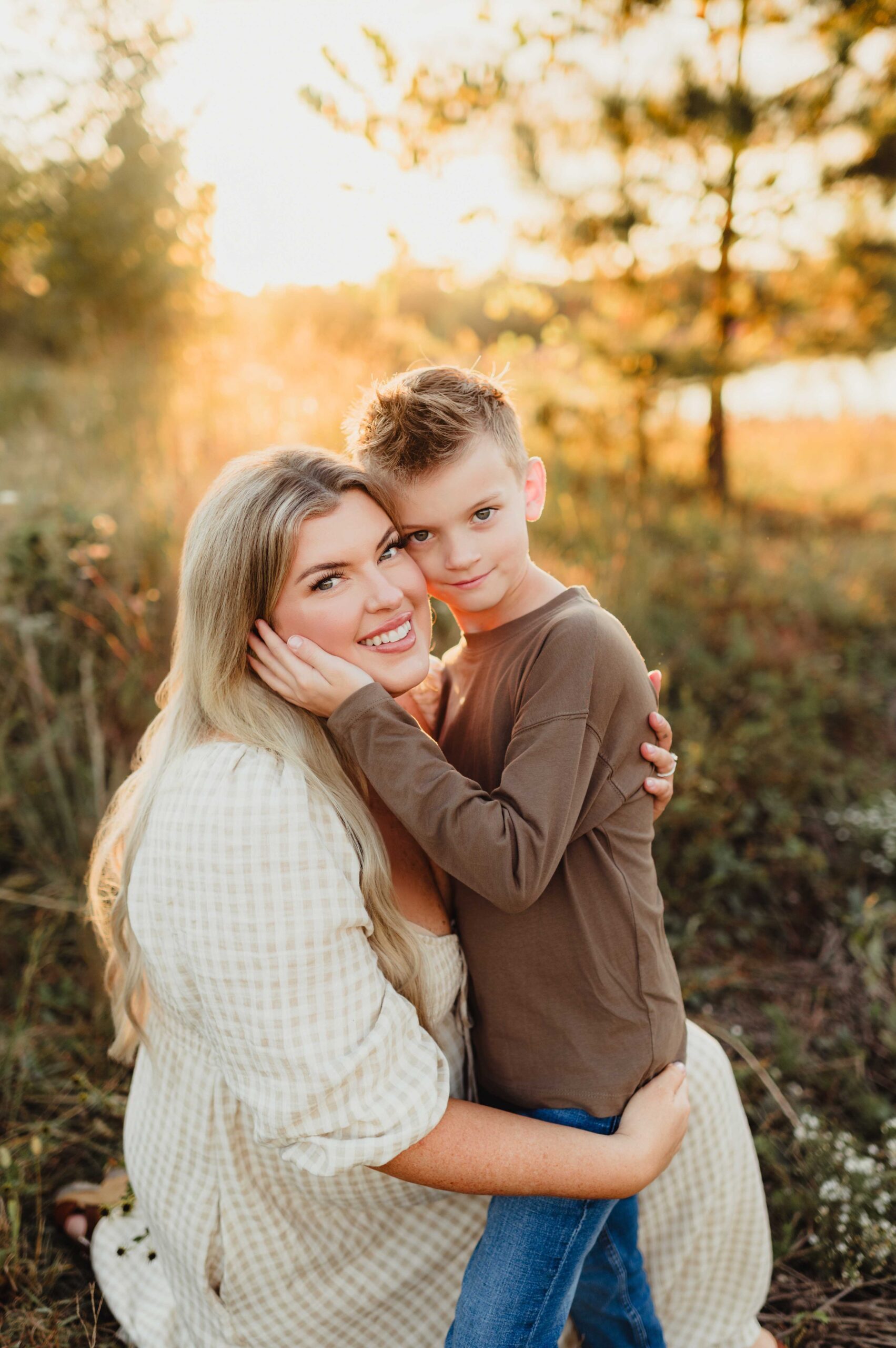 Why Neutral Fall Family Outfits Just Work (And Look Gorgeous on Your Walls) - Kelly McPhail Photography