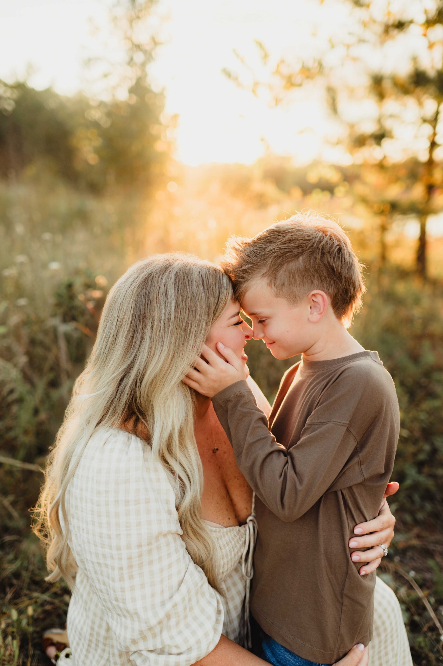 Why Neutral Fall Family Outfits Just Work (And Look Gorgeous on Your Walls) - Kelly McPhail Photography