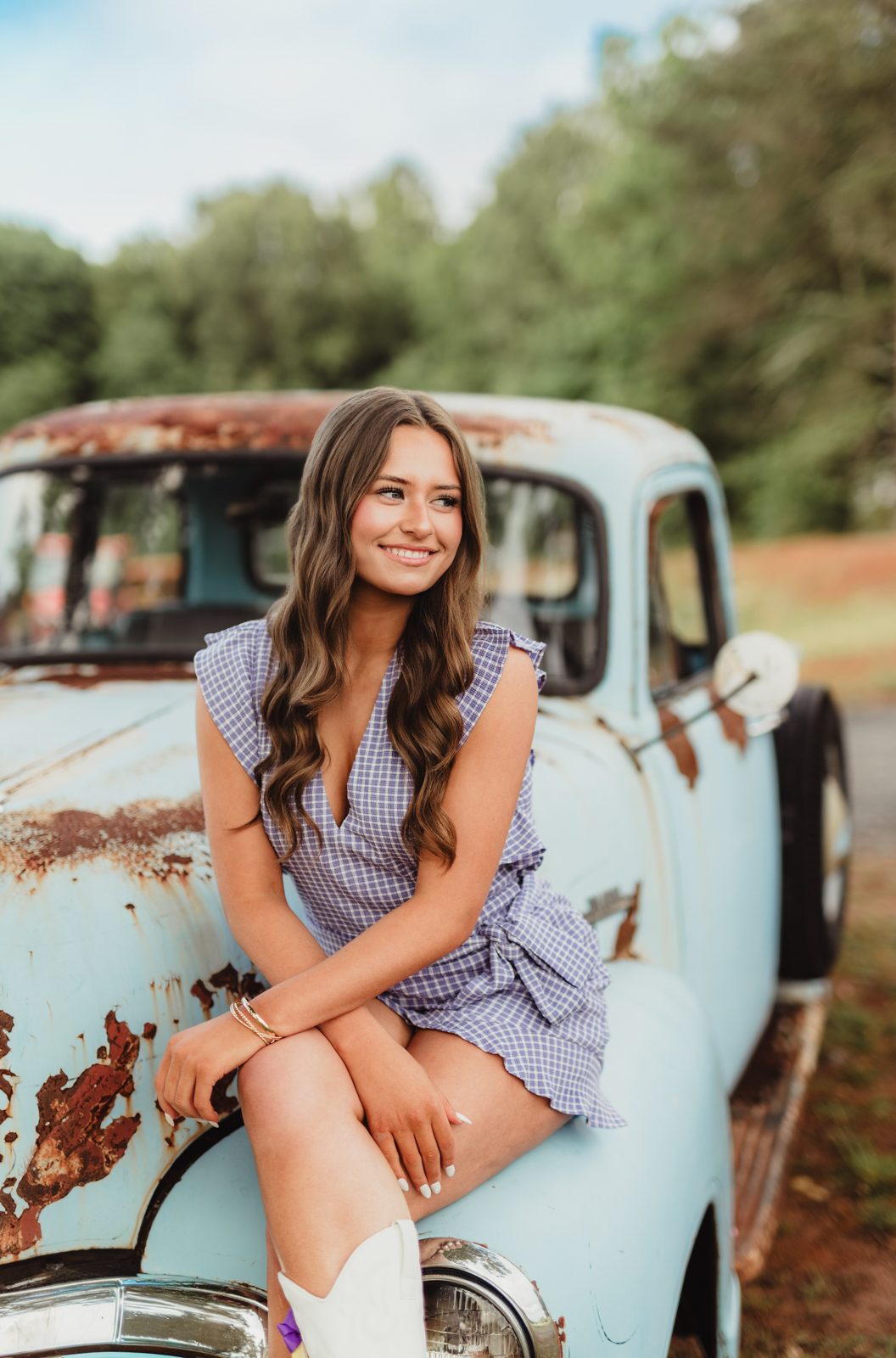 Gabi's Senior Photos | Wildflower Fields, Winston-Salem + What to Wear for Your Senior Session - Kelly McPhail Photography
