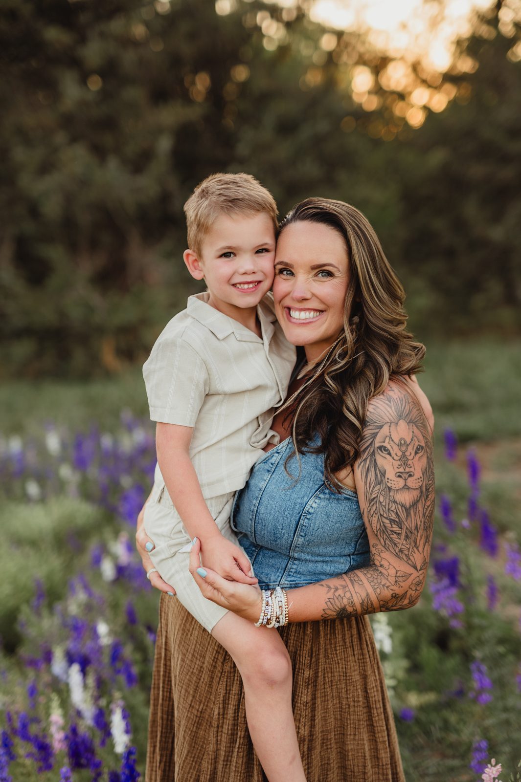 Worth the Drive: A Wake County Wildflower Session with the McInnes Family Worth the Drive: A Wake County Wildflower Session with the McInnes Family - Kelly McPhail Photography