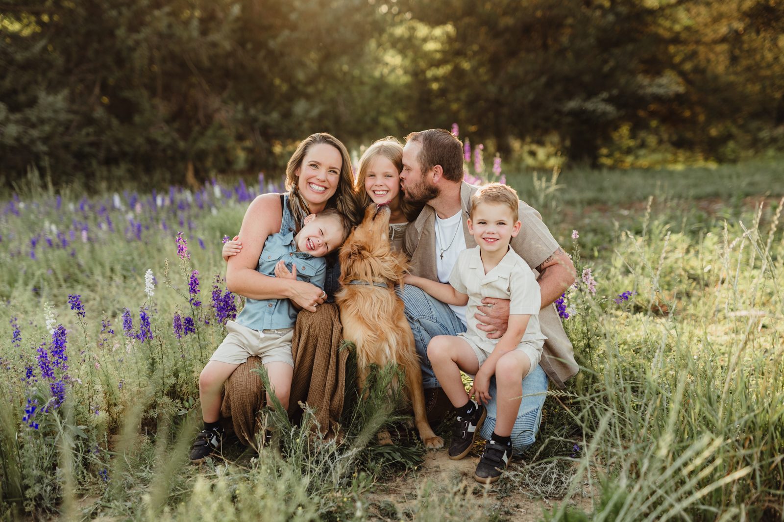 Worth the Drive: A Wake County Wildflower Session with the McInnes Family Worth the Drive: A Wake County Wildflower Session with the McInnes Family - Kelly McPhail Photography